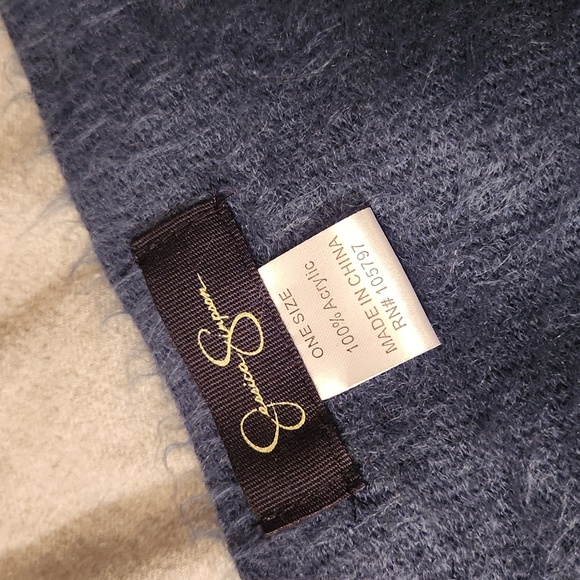 Jessica Simpson dark blue winter scarf - Picture 4 of 4